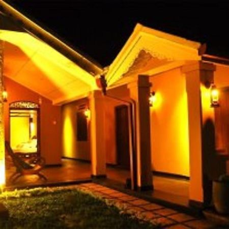 Hewittes Cottage Weligama Exterior foto